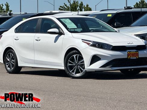 Used 2024 Kia Forte LXS w/ LXS Technology Package FWD image 1
