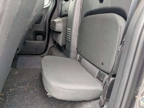 Used 2023 Nissan Frontier S w/ Technology Package image 7