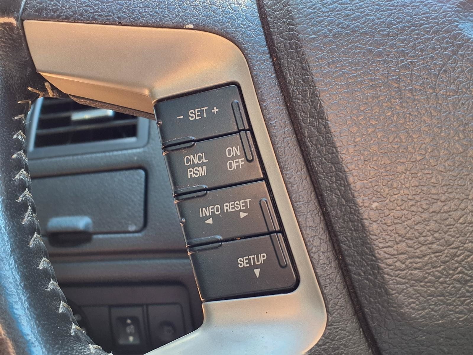 Used 2012 Ford Fusion Hybrid FWD image 28