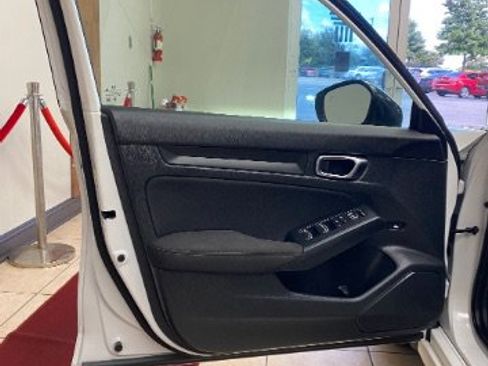 Used 2026 Honda Civic Sport image 8