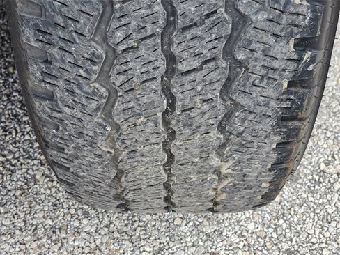 Used 2023 Ford F350 Lariat w/ Chrome Package image 11