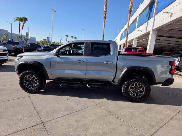 Certified 2024 Chevrolet Colorado ZR2 w/ Technology Package AWD/4WD image 3