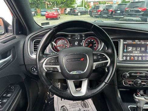 Used 2017 Dodge Charger SXT w/ Navigation & Travel Group RWD image 31