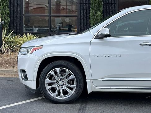 Used 2021 Chevrolet Traverse Premier w/ LPO, Cargo Package image 10