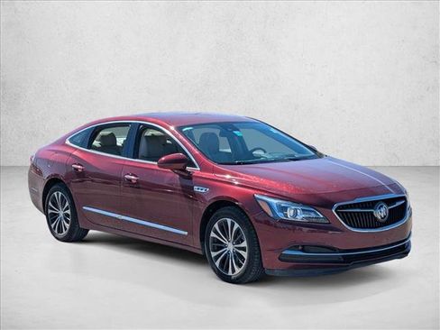 Used 2017 Buick LaCrosse Premium image 3
