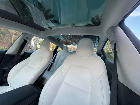 Used 2023 Tesla Model 3 Standard Range image 27