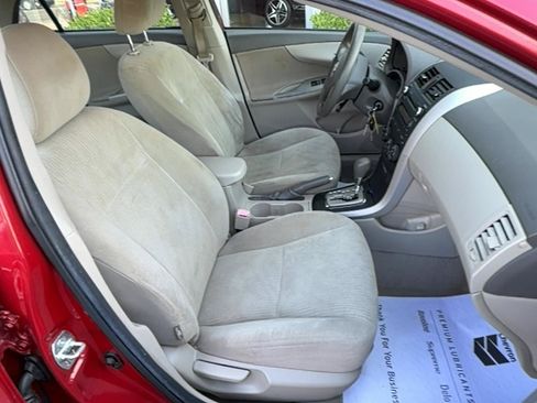 Used 2010 Toyota Corolla LE FWD image 16