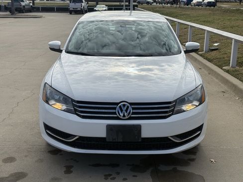 Used 2013 Volkswagen Passat 2.5 SE image 2