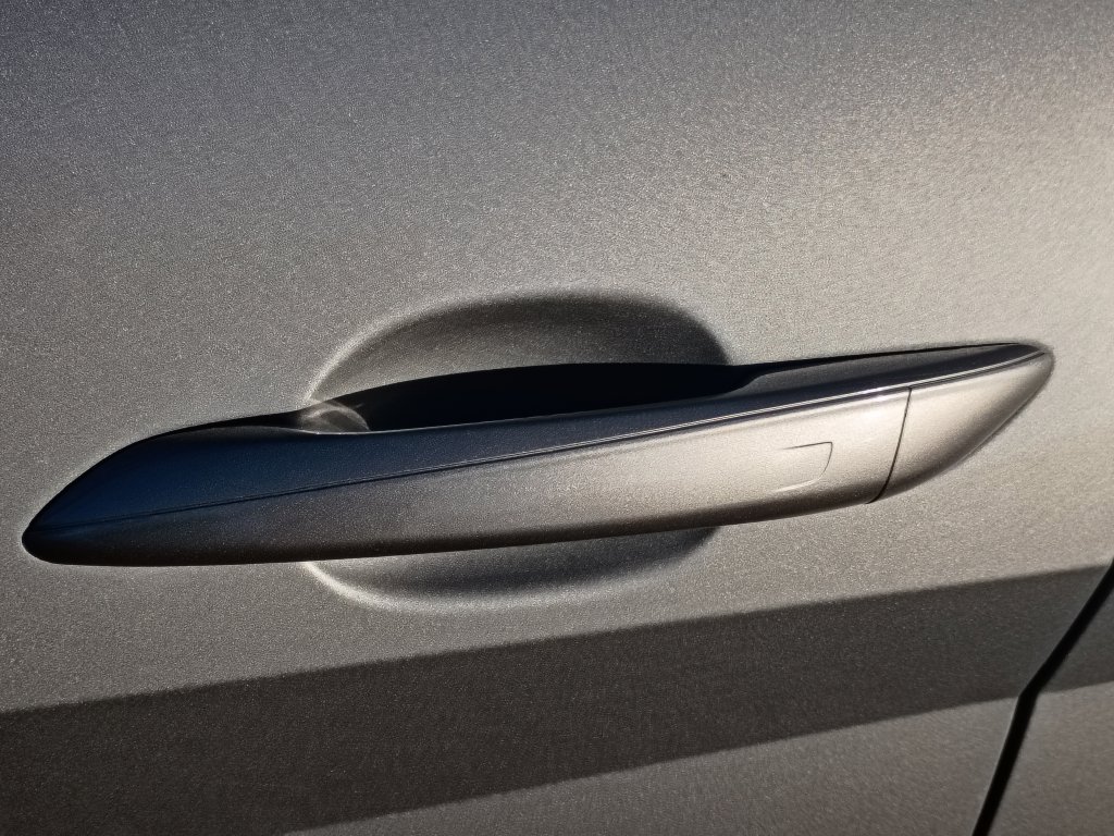 Certified 2025 Hyundai Elantra Limited FWD image 14