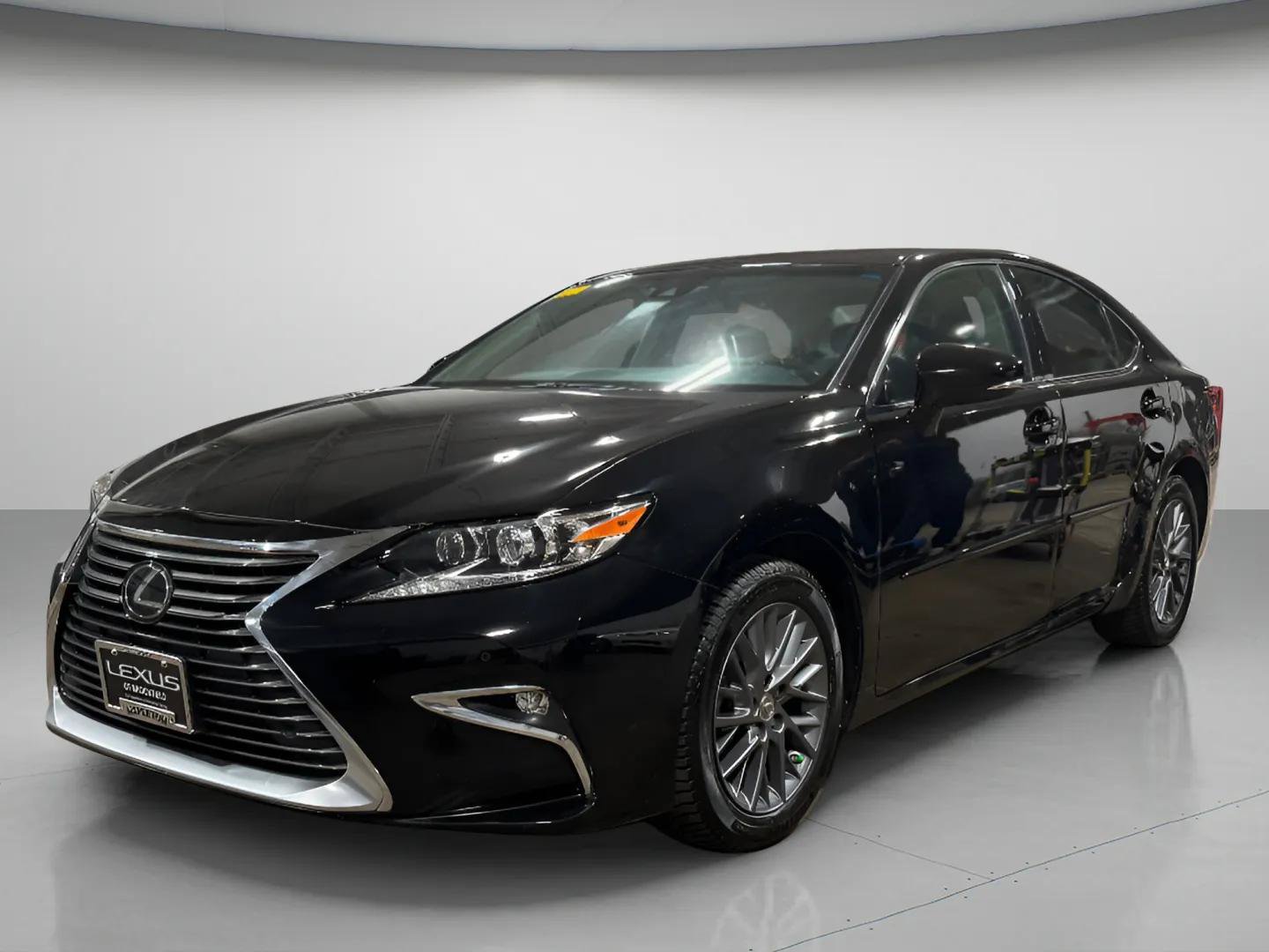 Used 2018 Lexus ES 350 w/ Navigation System Package FWD image 8