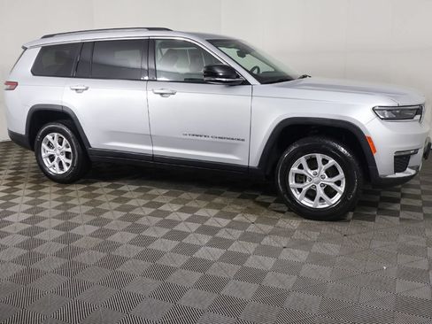 Used 2023 Jeep Grand Cherokee L Limited AWD/4WD image 21