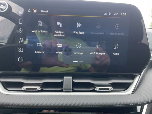 New 2025 Chevrolet Equinox LT w/ Safety and Technology Package image 25