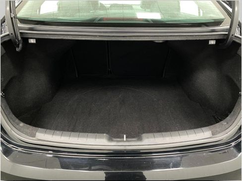 Used 2019 Hyundai Elantra Limited w/ Cargo Package FWD image 6