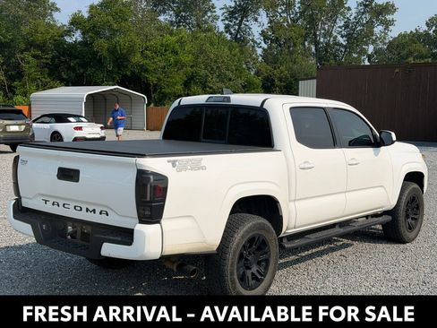 Used 2022 Toyota Tacoma SR w/ SR Convenience Package RWD image 4