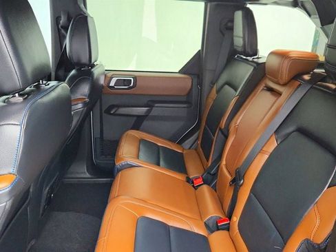 Used 2024 Ford Bronco Outer Banks w/ Sasquatch Package image 20