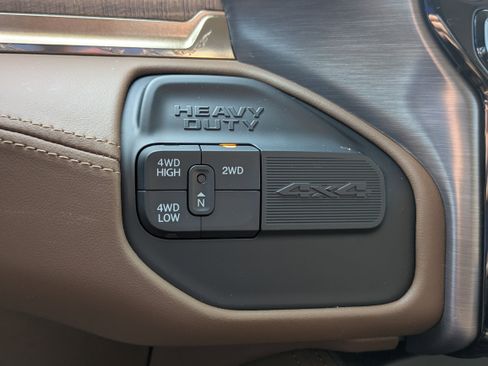 Used 2024 RAM 2500 Limited w/ Safety Group AWD/4WD image 19