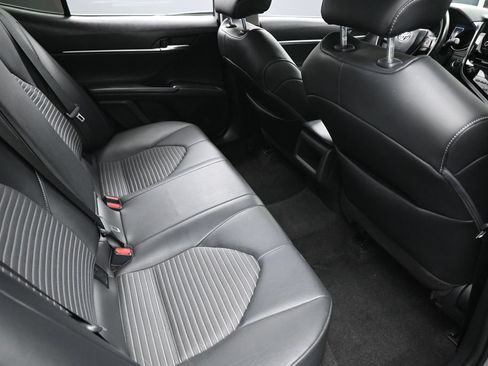 Used 2023 Toyota Camry SE w/ Convenience Package FWD image 31