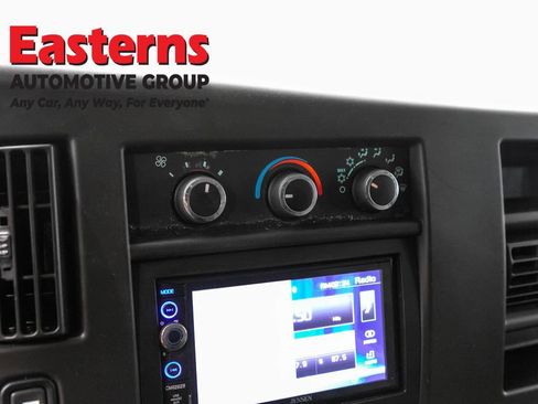 Used 2019 Chevrolet Express 2500 Extended RWD image 16