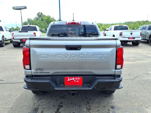 Used 2025 Chevrolet Colorado Trail Boss AWD/4WD image 4