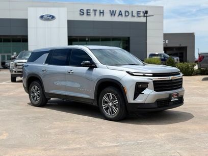 Used 2024 Chevrolet Traverse LS