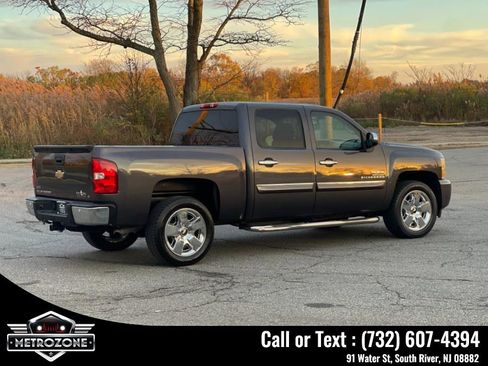 Used 2011 Chevrolet Silverado 1500 LT w/ Texas Edition image 9