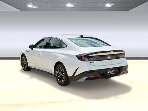Used 2025 Hyundai Sonata SEL image 3