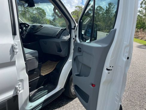 Used 2017 Ford Transit 250 250 3dr SWB Low Roof Cargo Van image 20