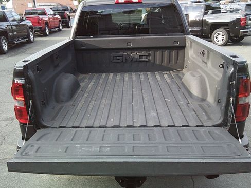 Used 2015 GMC Sierra 2500 SLT w/ All-Terrain HD Package AWD/4WD image 9
