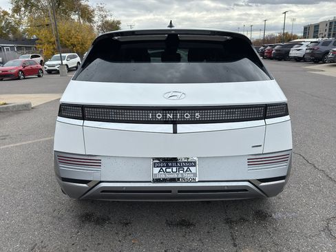 Used 2023 Hyundai Ioniq 5 Limited image 6
