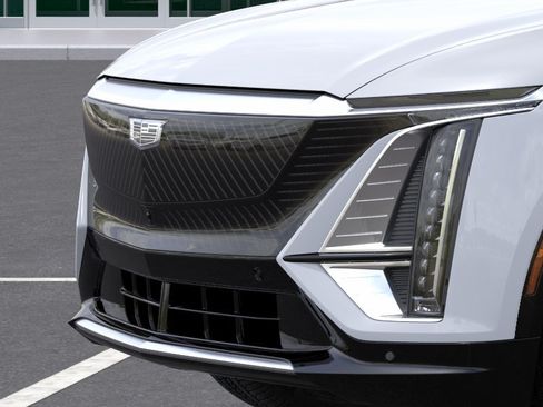 New 2027 Cadillac Lyriq Luxury RWD image 13