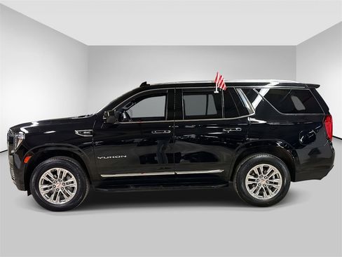Used 2023 GMC Yukon SLT image 2