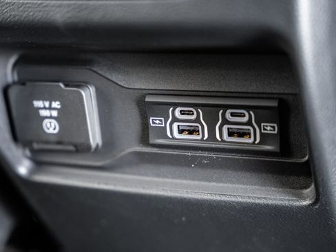 New 2025 Jeep Grand Cherokee Laredo X w/ Luxury Tech Group I image 33