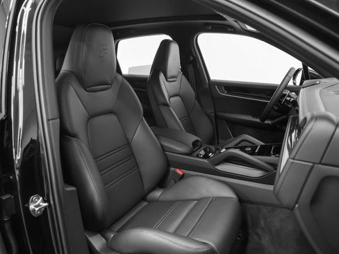 New 2026 Porsche Cayenne S image 24