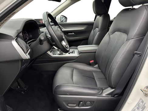 Used 2024 MAZDA CX-90 Plug-In Hybrid w/ Premium Pkg image 9