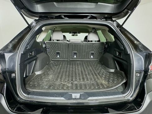 Used 2024 Subaru Outback Premium image 27