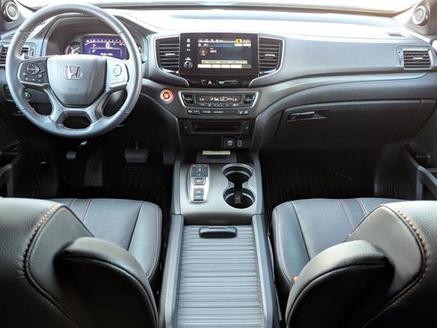 Used 2022 Honda Passport TrailSport image 17