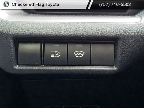 Used 2023 Toyota Prius LE image 10