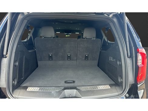 Used 2025 GMC Yukon XL Denali AWD/4WD image 19