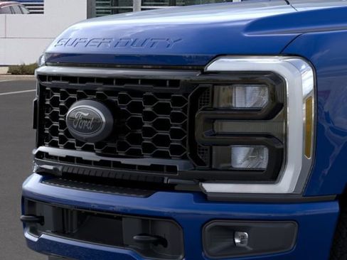 New 2026 Ford F350 XLT w/ XLT Premium Package AWD/4WD image 17