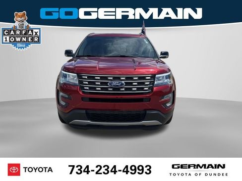 Used 2017 Ford Explorer XLT AWD/4WD image 2