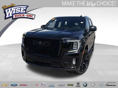 Used 2023 GMC Yukon SLT w/ SLT Luxury Package