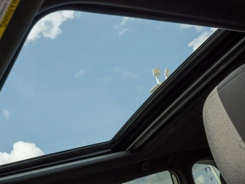 New 2026 Subaru Forester Premium image 18