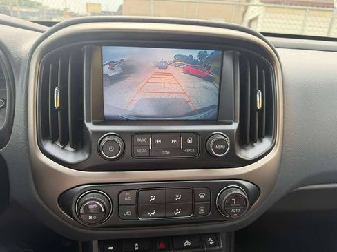 Used 2017 Chevrolet Colorado Z71 RWD image 12