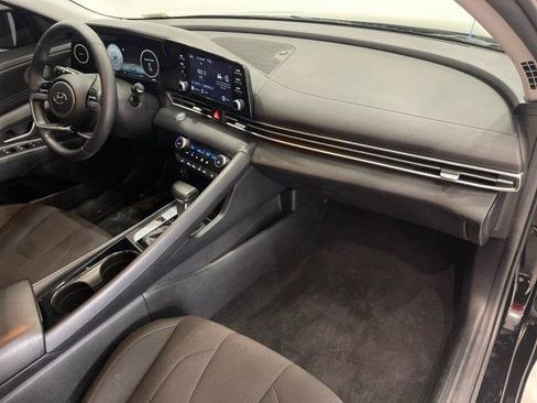 Used 2022 Hyundai Elantra SEL w/ Convenience Package image 43