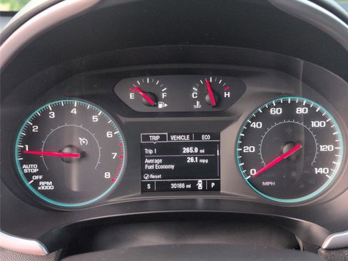 Used 2024 Chevrolet Malibu RS FWD image 23