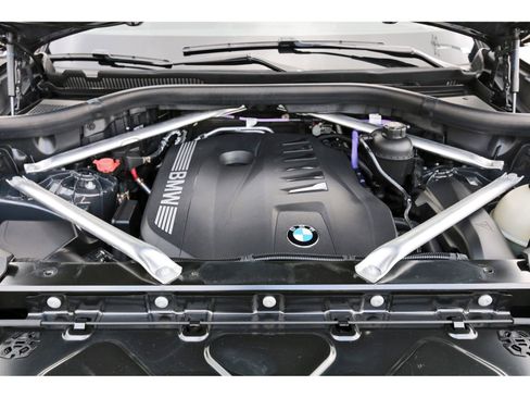 Used 2024 BMW X5 sDrive40i w/ Premium Package image 34