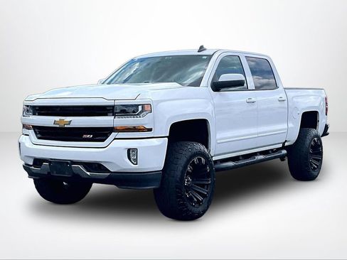 Used 2017 Chevrolet Silverado 1500 LT w/ All Star Edition AWD/4WD image 29