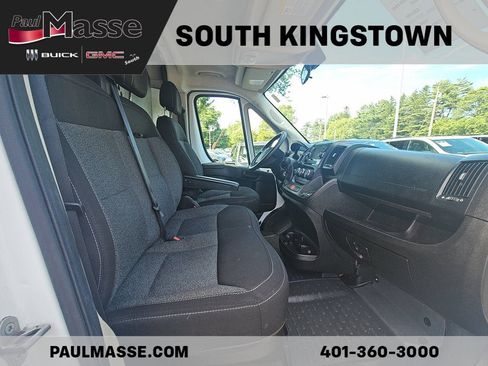 Used 2021 RAM ProMaster 2500 w/ Convenience Group FWD image 10