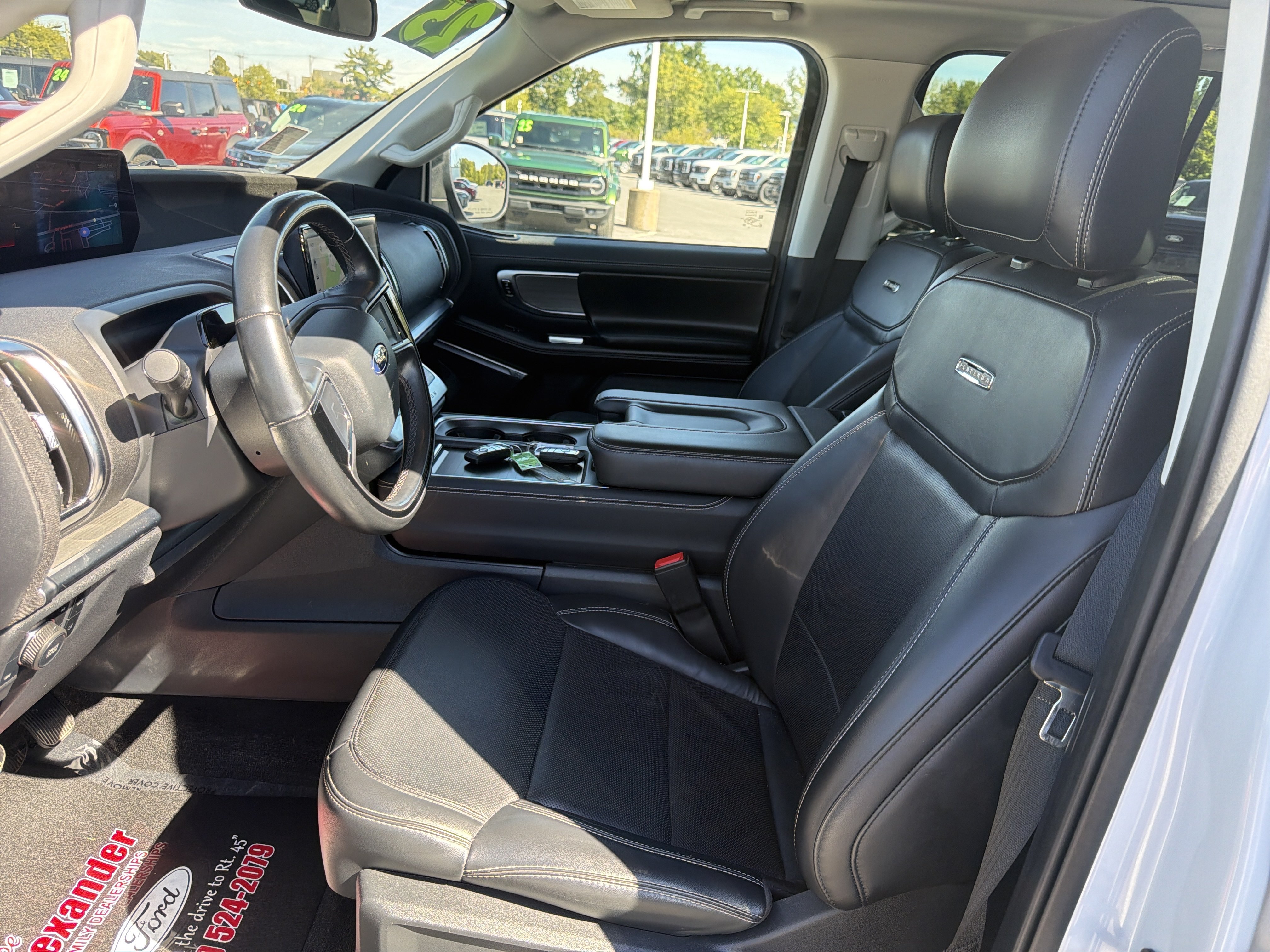 Used 2025 Ford Expedition Max Platinum AWD/4WD image 12