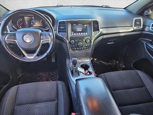 Used 2021 Jeep Grand Cherokee Laredo w/ Security & Convenience Group image 16